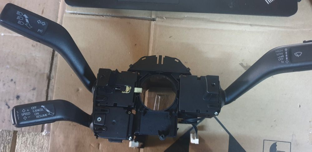 02779 Manete semnalizare cu tempomat+ manete stergator Vw Passat B6