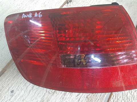 04412 Stop stanga caroserie Audi A6 4F C6 Avant cod: 4F9945095