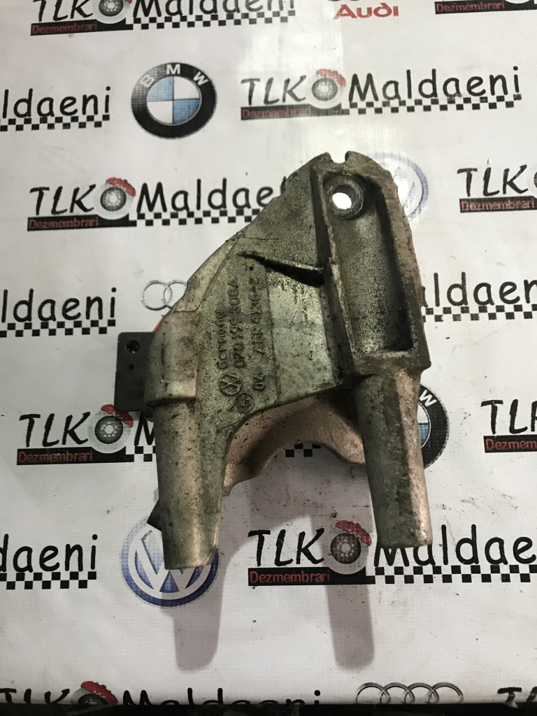070199308A suport motor dreapta VW Touareg 7L 2.5