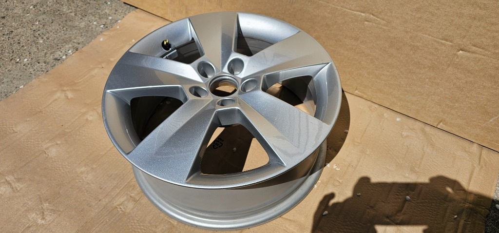 1 buc Janta Aliaj Skoda Kamiq 16" 657601025 2019 2020 2021 2022