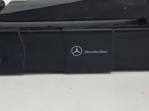1638203889 Magazie CD Mercedes ML 400 W163