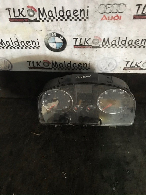 1T0920964A ceasuri bord Volkswagen touran