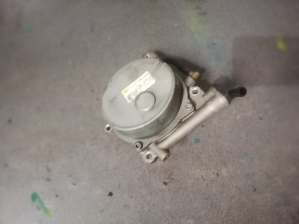 28810-2F000 Pompa vacuum Hyundai ix35 LM 2.0 CRDi 184 cai motor D4HA an 2012 2013 2014