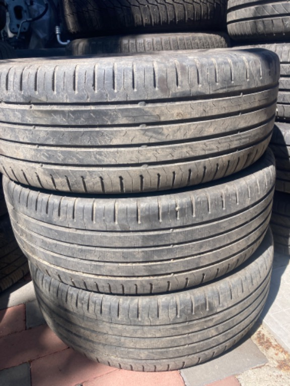 3 bucati anvelope pe 17" continental vara 215/55/17 dot 2719 profil 5mm