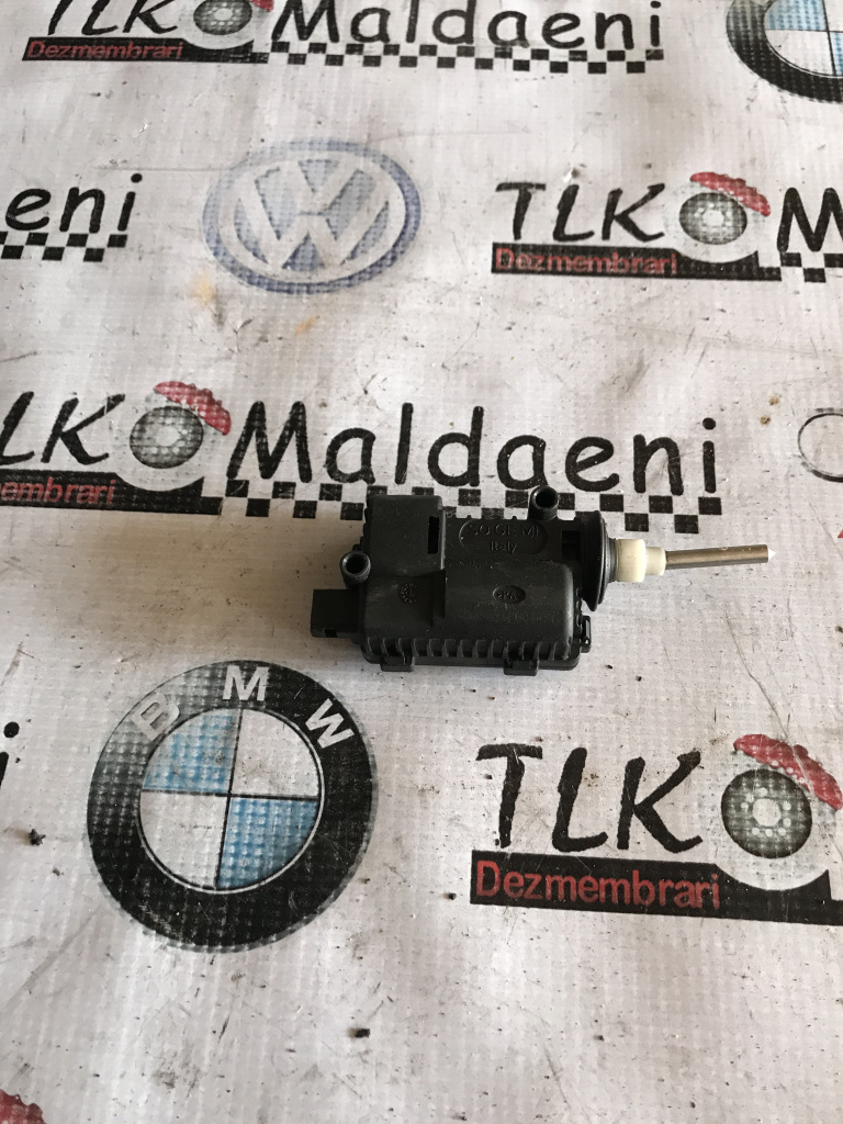 430036418 motoras capac rezervor Opel Vectra C