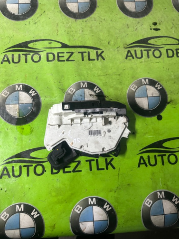 5E0839015 Broasca usa stanga spate VW Passat B8 Br
