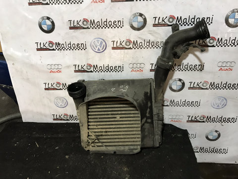 7L0145804 radiator intercooler dreapta Volkswagen Touareg