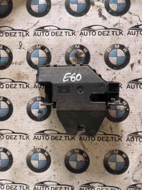 8196401 broasca Haion / capota spate BMW E60 berlina