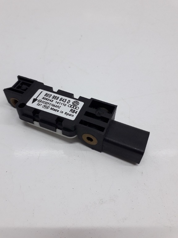 8E0959643D Senzor Impact Volkswagen Phaeton