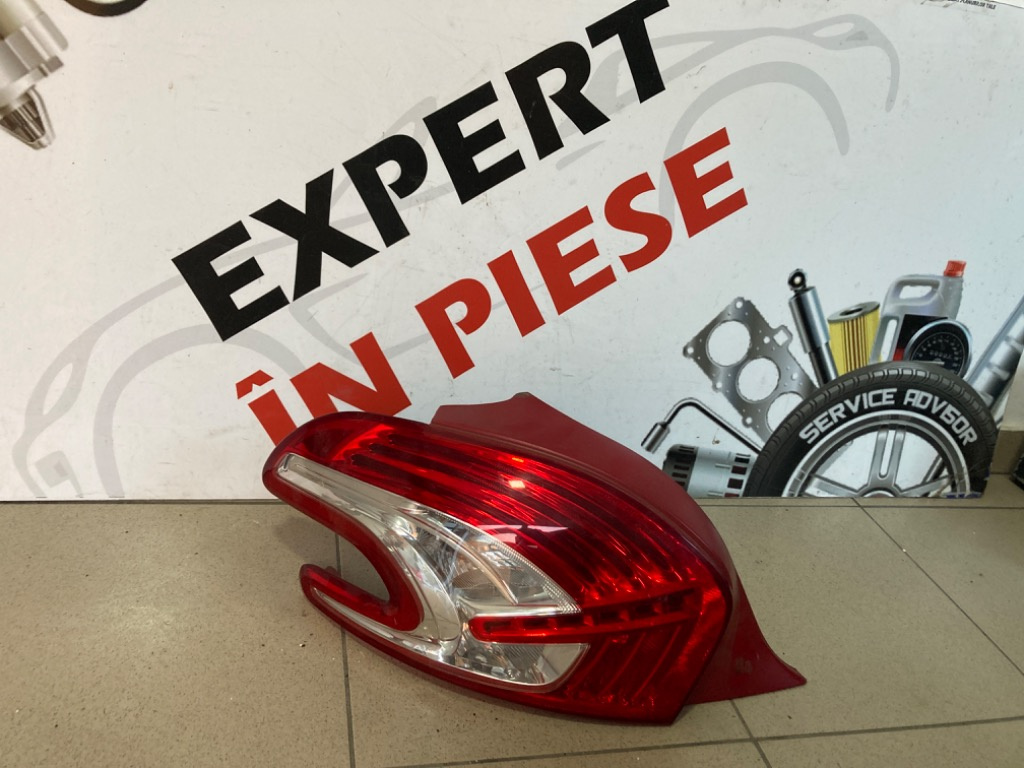 9672628280, Lampa stanga spate PEUGEOT 208, fabric