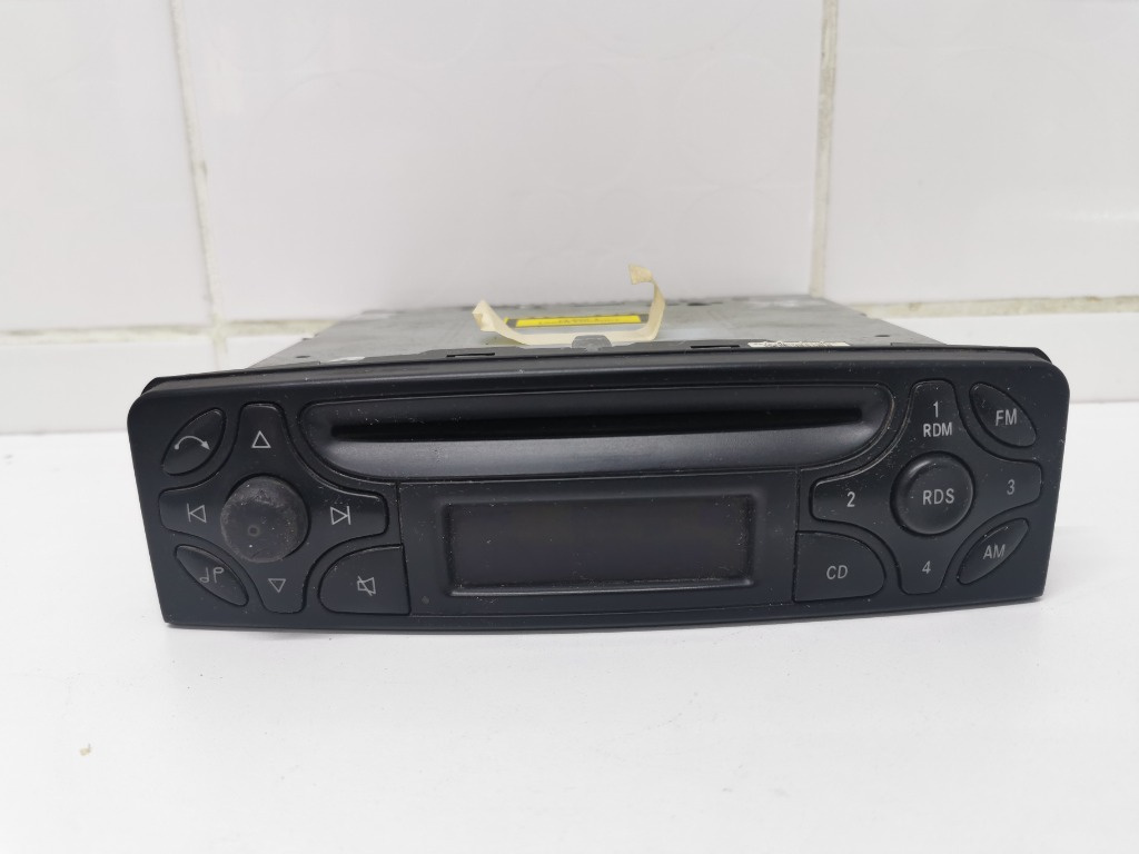 A2038201786 Radio / CD Player Mercedes C Class W20