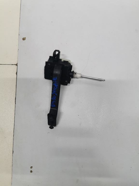 A2038201997 Motoras/ Actuator Usita Rezervor Mercedes W211