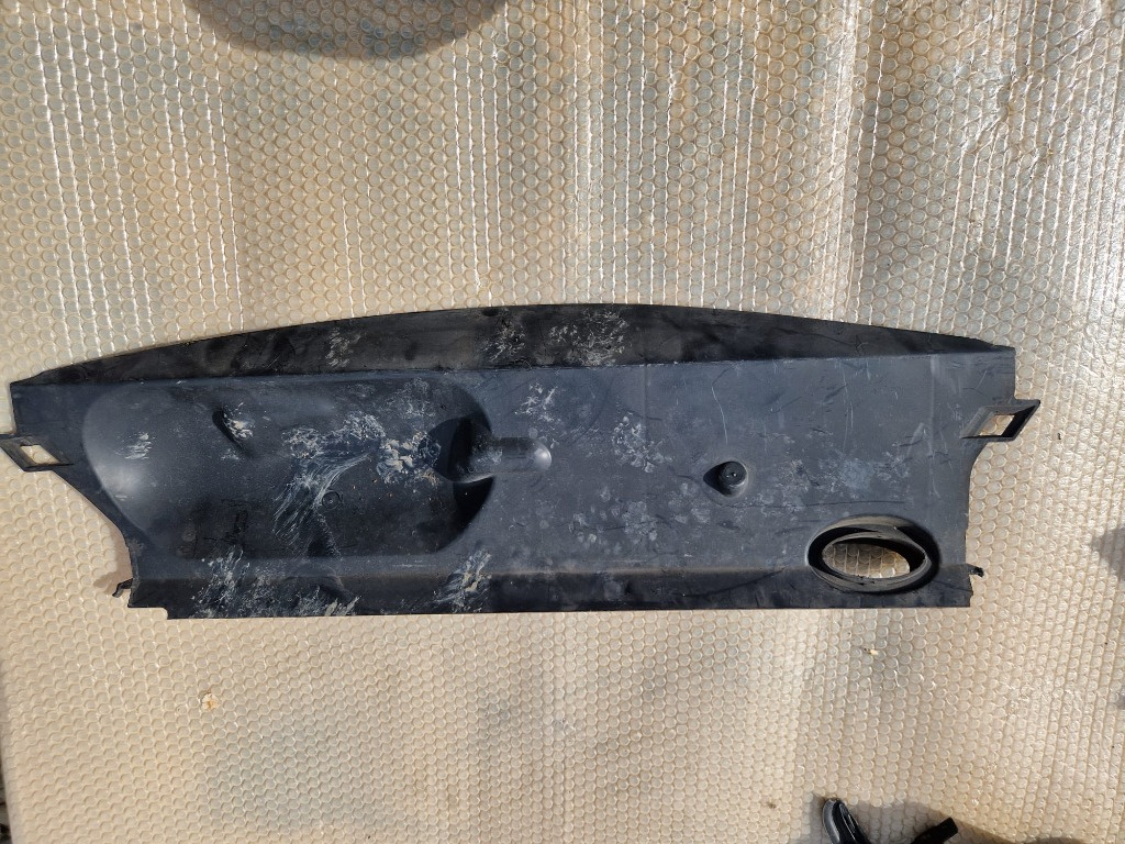Acoperire Trager Renault Megane 3 Cod 214760006R