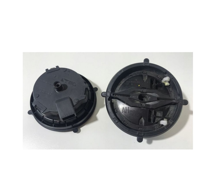 Actuator oglinda exterioara SKODA FABIA, 2014- CITIGO, RAPID, Seat ALHAMBRA, 2010-, TOLEDO, 2012- VW GOLF, e-Golf, SHARAN, TIGUAN, POLO, TOUAREG, TOURAN, T-ROC, UP!, stanga=dreapta, CU functie memorie