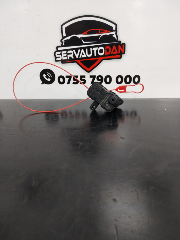 Actuator usa rezervor Audi A4 facelift (2011-2015) [B8] 3.0 Motorina 2012, 8K0862153F