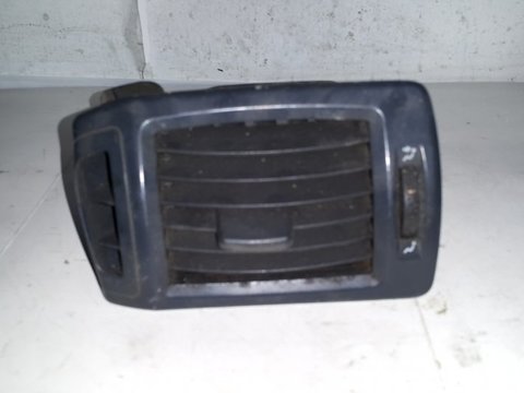 Aerator/ Gura Ventilatie Stanga Renault Symbol 2 2008-2013