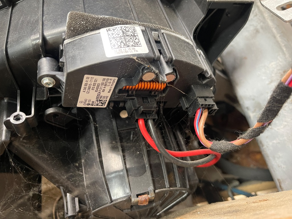 Aeroterma Audi A4 B8 A5 8T0820521 / A2469064100