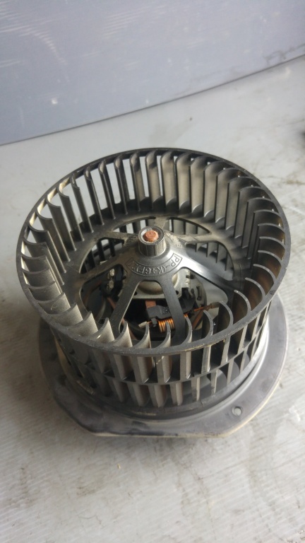 Aeroterma spate ford galaxy 1.9 tdi asz 2003 14560016