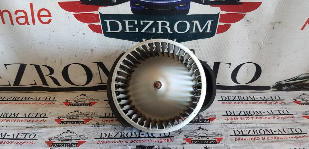 Aeroterma / Ventilator habitaclu VW Touareg 7P 4.2 V8 TDI 340 CP cod 7p0820021d