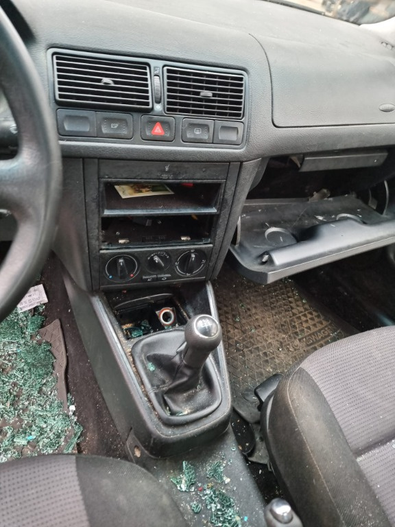 Aeroterma Volkswagen Golf 4 2003 hatchba