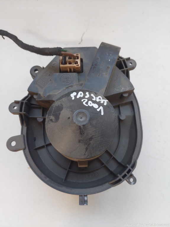 Aeroterma VOLKSWAGEN PASSAT Estate (3B5) [ 1997 - 2001 ] OEM 740221233f