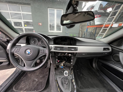 Airbag BMW e90 e91 LCI plansa bord cu loc display și suport pahare