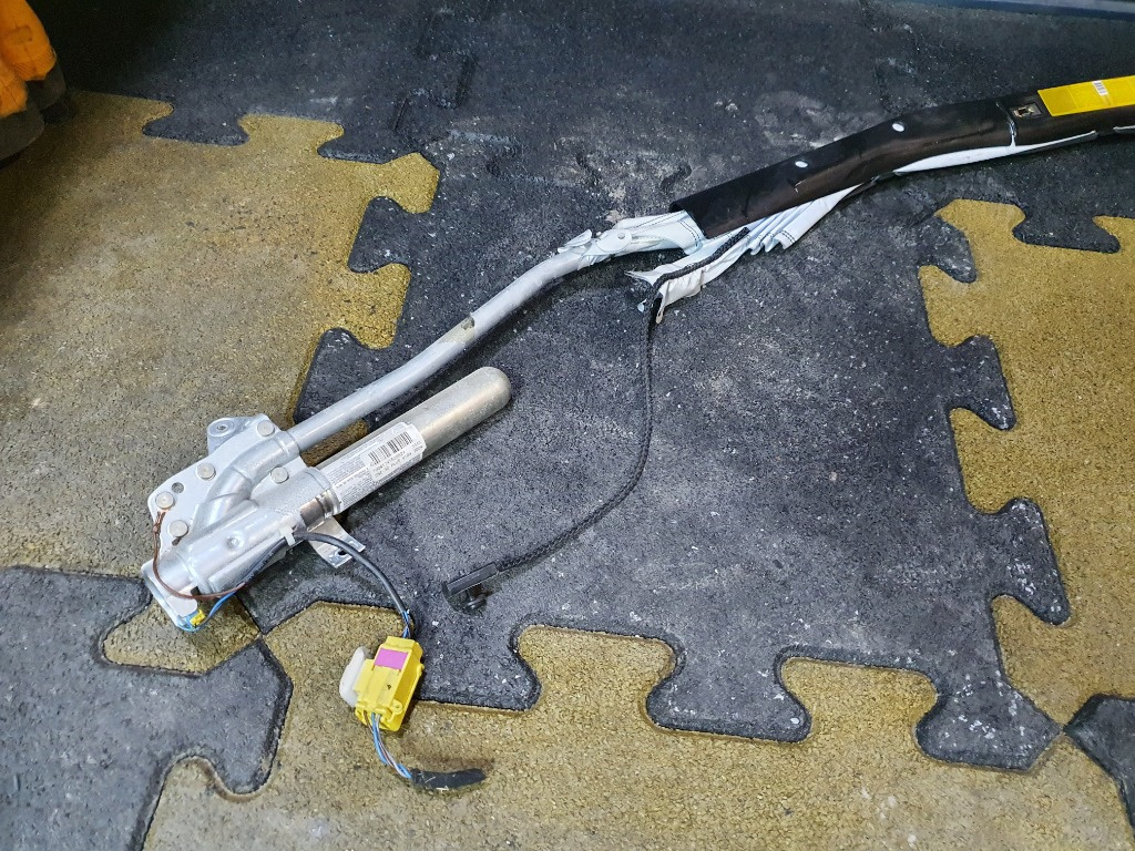 Airbag cortina stanga Skoda Superb (3U4)
