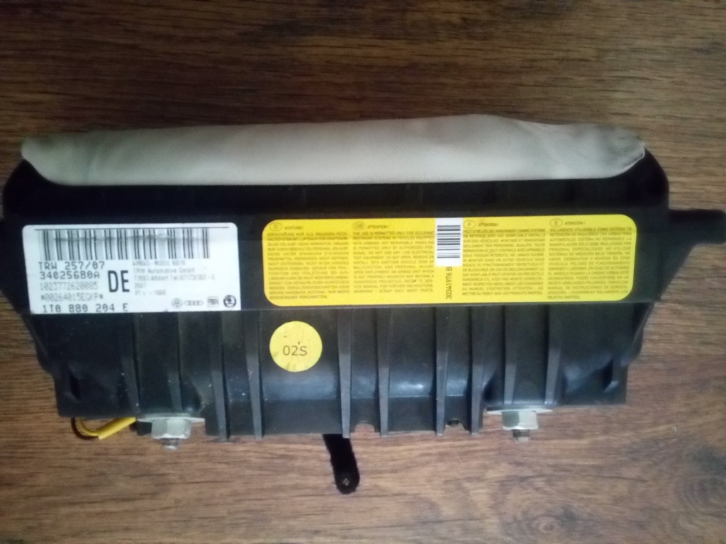 Airbag pasager Volkswagen Touran 2008 1.9 Diesel Cod Motor BXE 105 CP