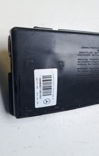 Airbag scaun dreapta Cod: A1668600402 Me