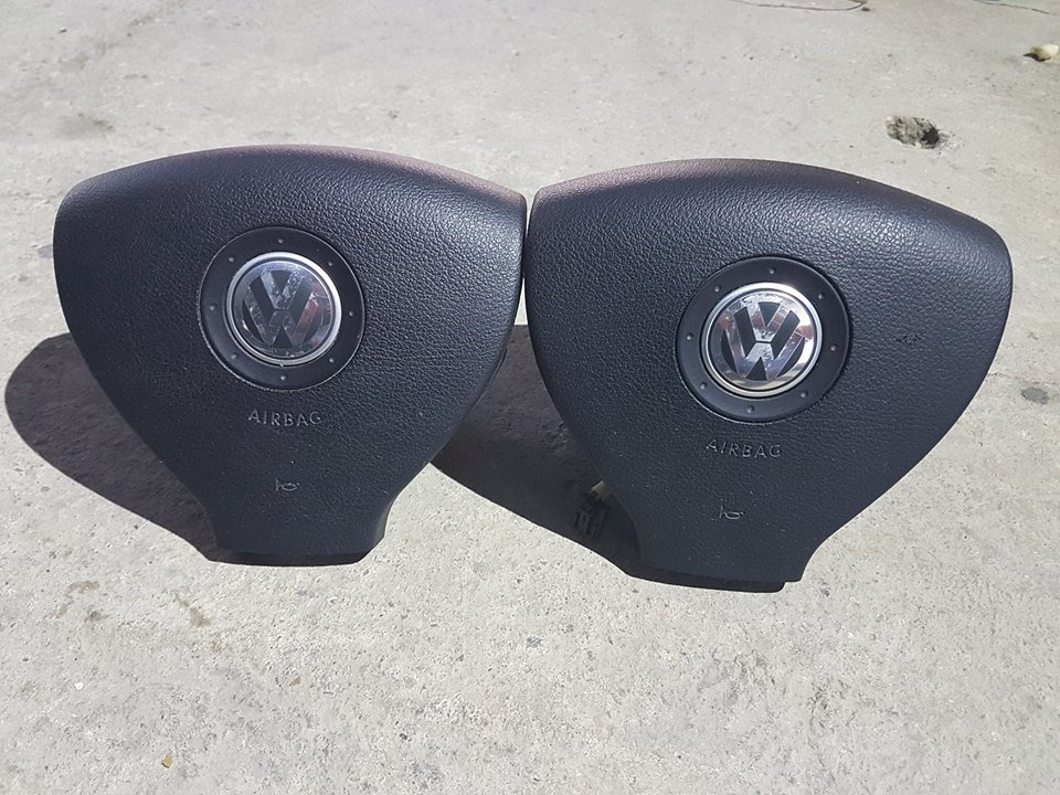 Airbag volan 3 spite 1k0880201cb vw golf 5 plus 2005-2009