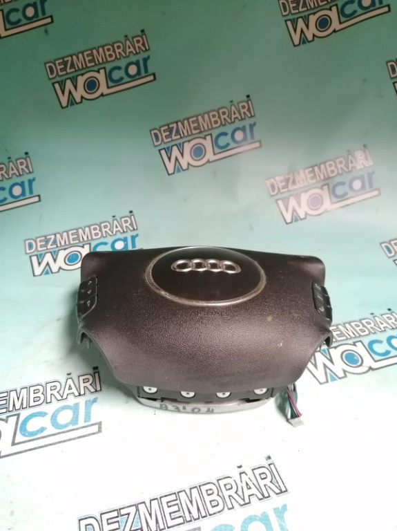 Airbag volan 4 spite cu comenzi Audi A3 2004 COD:8P0880201F