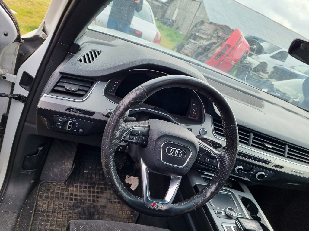 Airbag volan Audi Q7 4M din 2016 2017 2018 2019 : cod 4M0880201 A