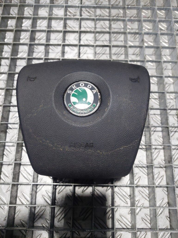 Airbag volan Skoda Octavia 2 Combi cod 1Z0880201N