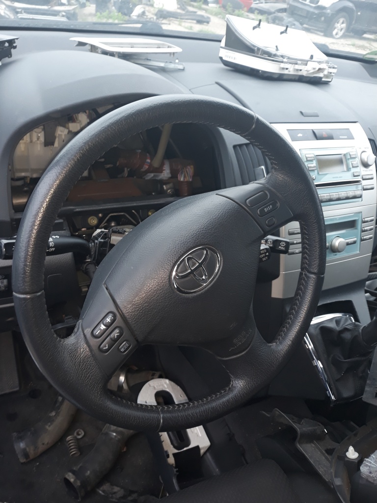 Airbag volan Toyota Corolla Verso 2.0 D-4D An 2008