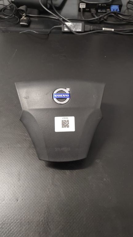 Airbag volan VOLVO V50, S40 COD 30615725 FACTURA SI GARANTIE