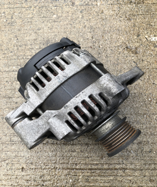 Alternator 13502583 (100A) Opel Insignia A [2008 - 2014] Sedan 4-usi