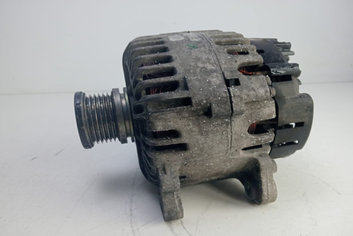 Alternator 140 A 06F903023C Volkswagen VW Passat B6 [2005 - 2010]