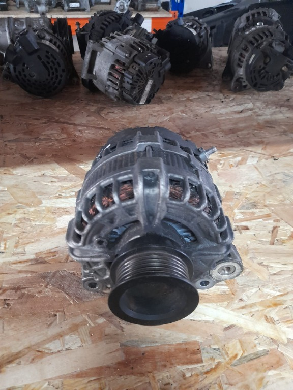 Alternator 2.0 d2 d4204t8 30659580 Volvo V40 2 [facelift] [2016 - 2020] 2.0 d2