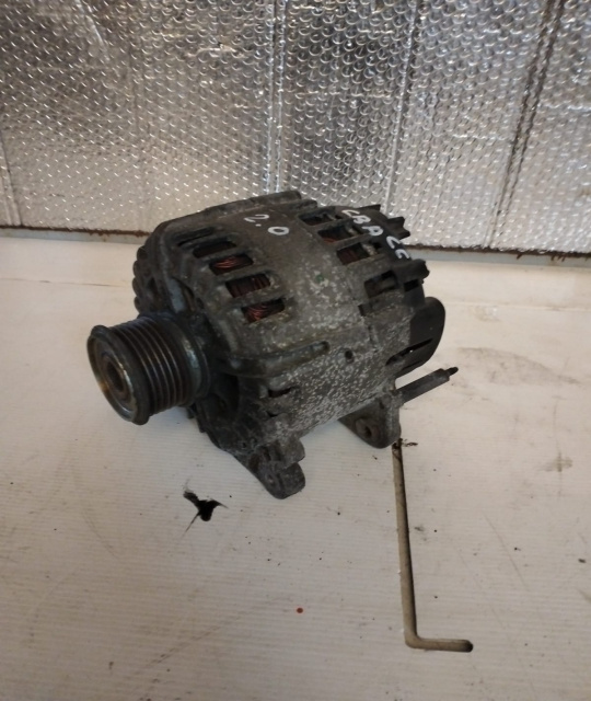 Alternator 2l 03L903023E Volkswagen VW Passat B6 [