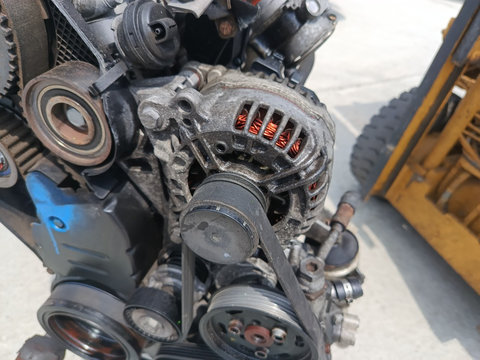 Alternator AUDI A4 B7 2.0 tdi BRE BLB 06F903023J