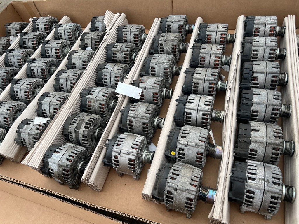 Alternator Audi Q5 2014 2.0 tdi CNH 04L903017A 04L 903 017 A