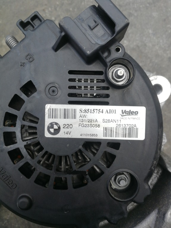 Alternator BMW F10 F11 530 220 A, cod 8515754