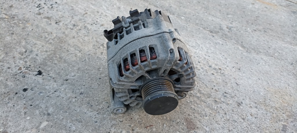 Alternator BMW Seria 3 E90 E91 E92 E93 L