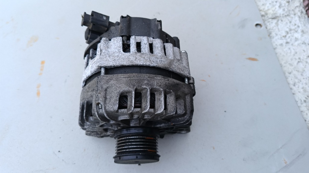 Alternator Citroen C3 1.6 hdi TG15S218