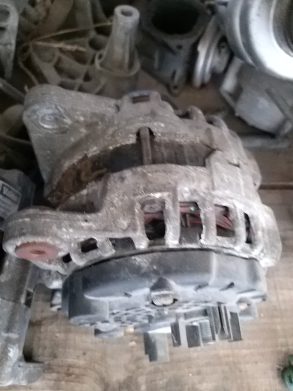 Alternator cod: 231002949R pentru Dacia Sandero 2 1.5 DCI Euro 5