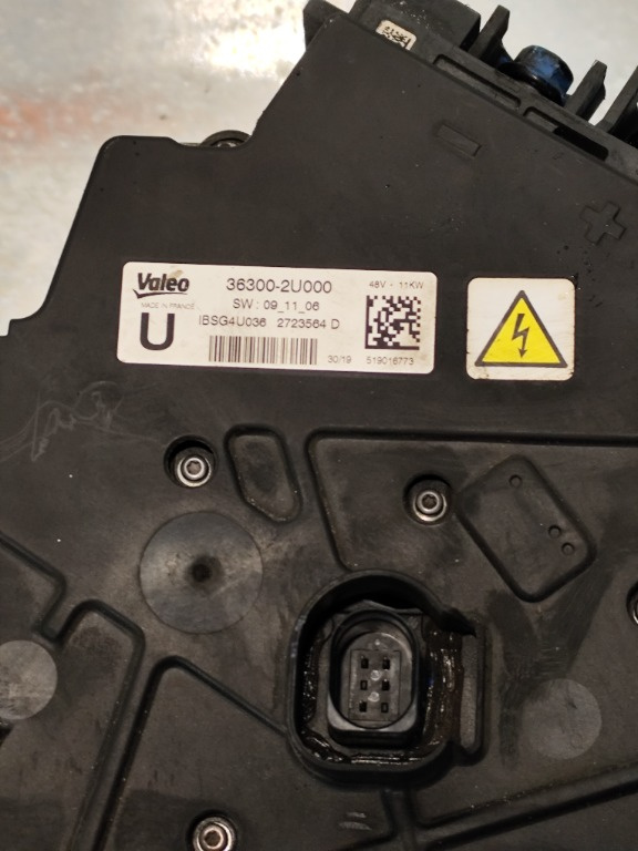 Alternator Cod: 36300-2U000 Hyundai Tucs