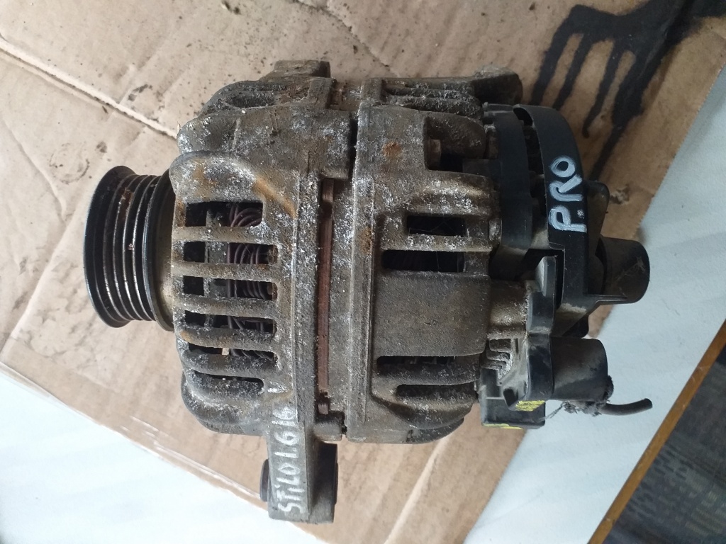 Alternator Fiat Stilo 1.6 benzina 16V cod produs:0124325058