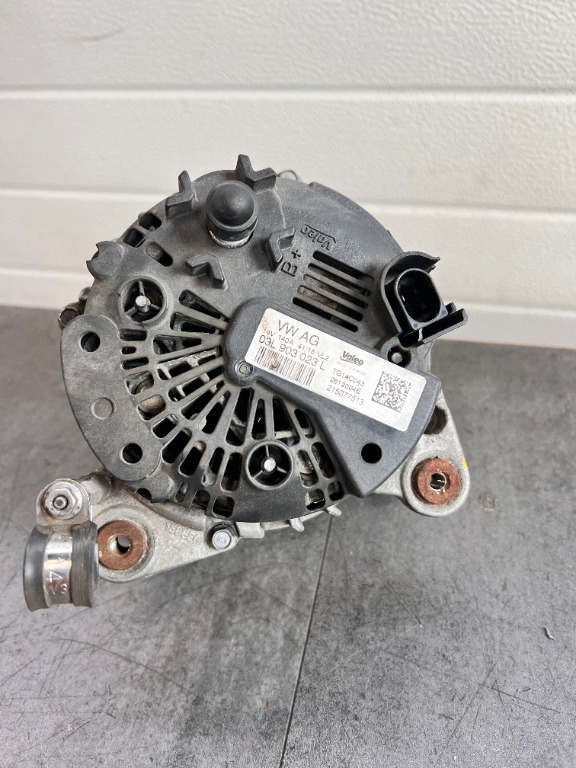 Alternator grupul VAG - VW Passat B8 Audi Q3 2.0 TDI 03L903023L