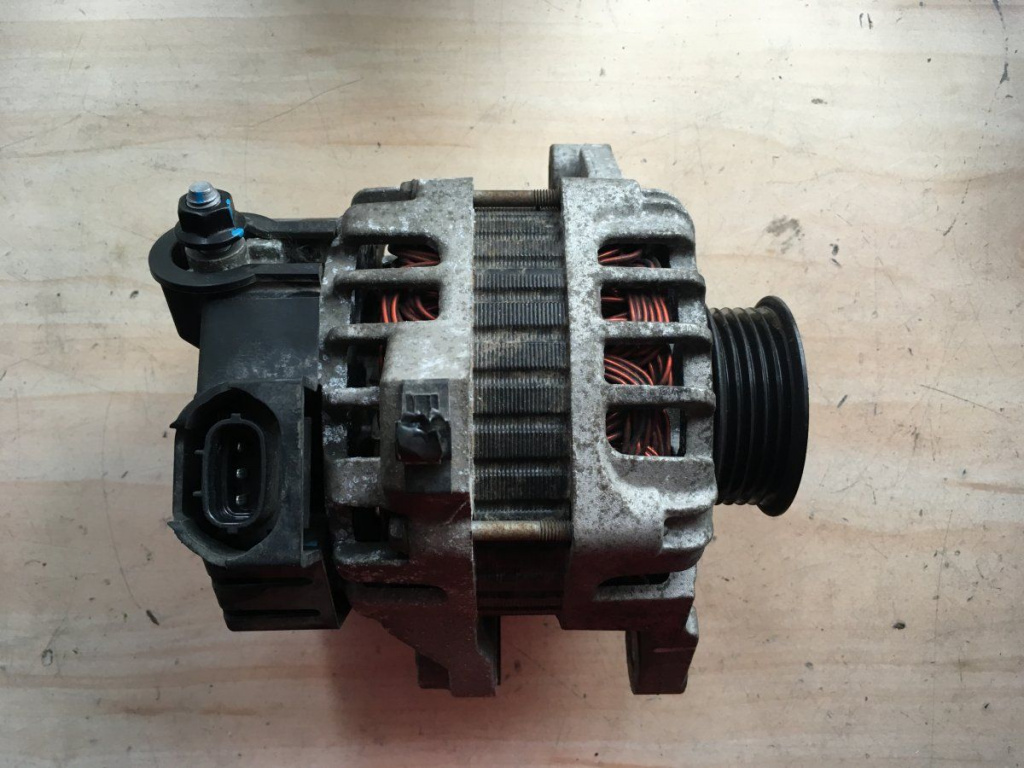 Alternator Hyundai I10 I20 2012 1.0 B 2607775 37300 04310