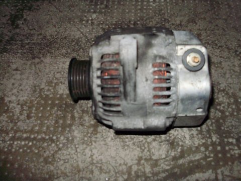 Alternator Land Rover Freelander 1.8 BENZINA COD YLE102060